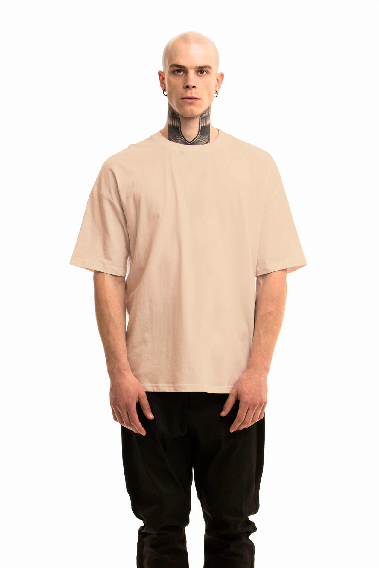 Medewerker succes grafiek White oversize t-shirt by FINCH: worldwide shipping for 3 to 14 days